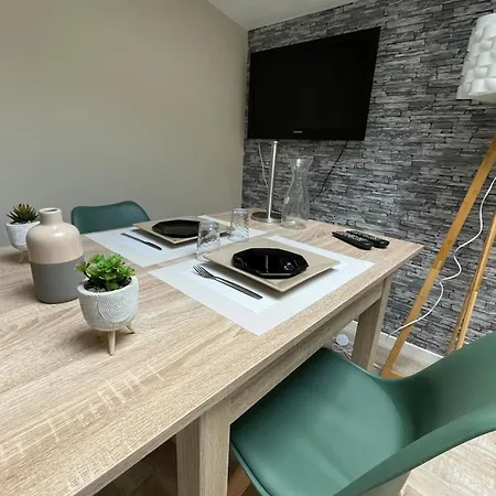 Le Cocoon Romillon Apartman
